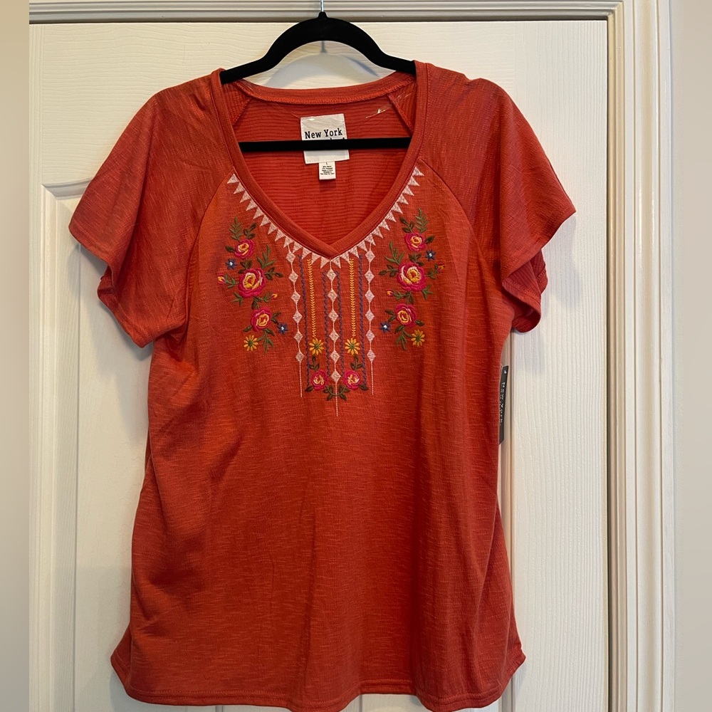 New York laundry embroidery top